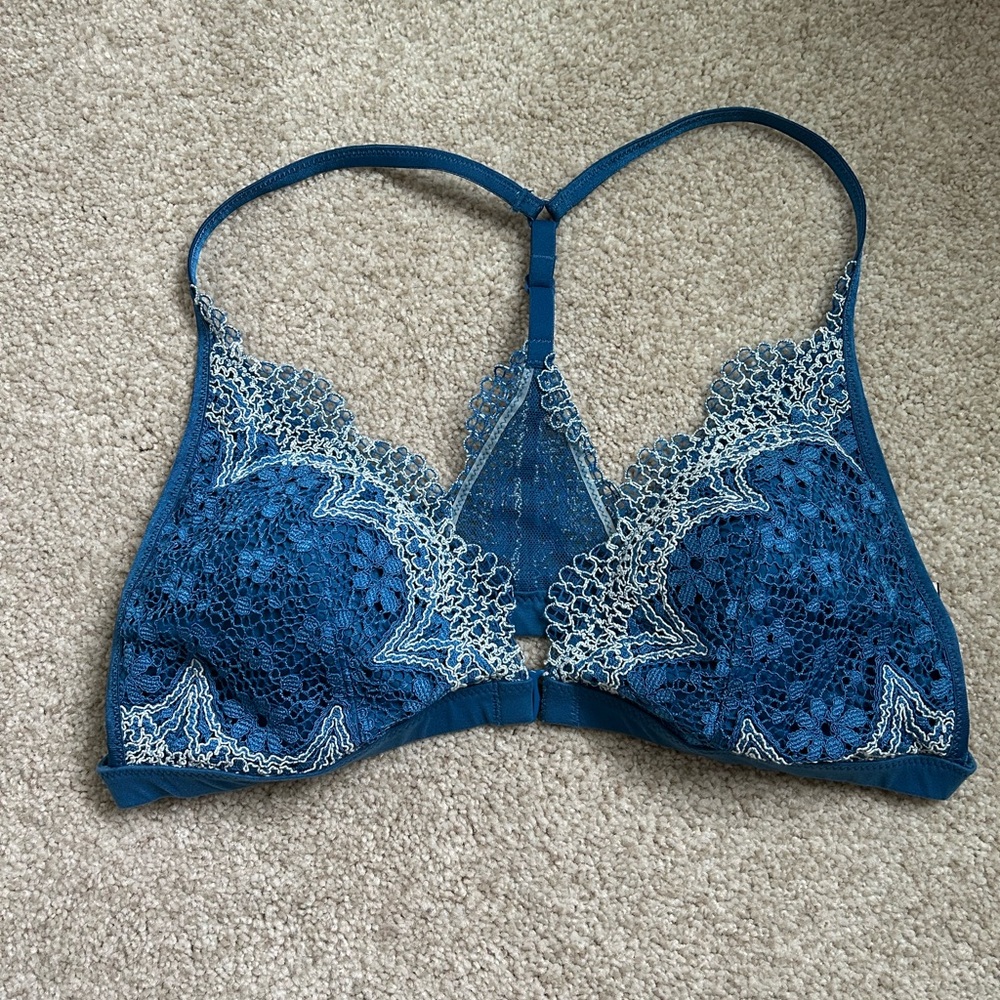 Victoria's Secret Teal Lace Bralette